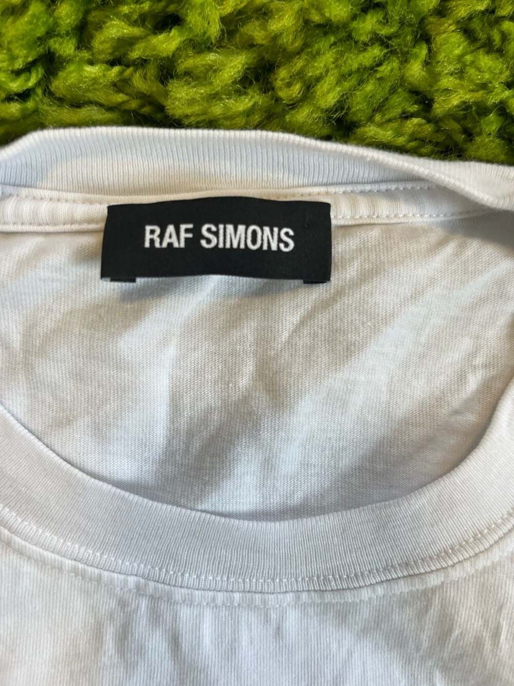 Raf Simons SS18 Script Tee - Picture 3 of 10